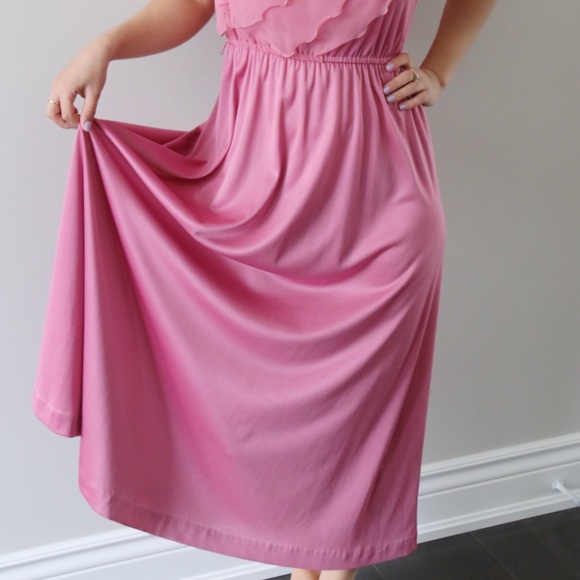 70’s Pink Ruffle Breast Dress with Sheer Sleeves - Picture 5 of 6